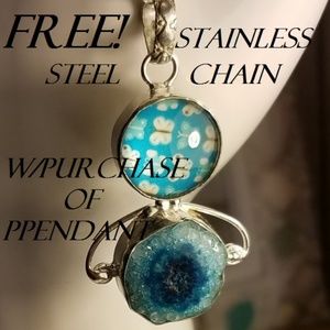 Druzy and dicho glass pendant in silver, w/ chain